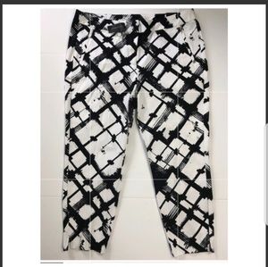 Black and white patterned Crops by Lane Bryant